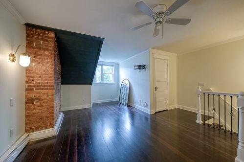 5133 Holmes St, Pittsburgh PA  15201-2433 exterior