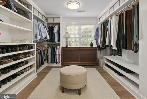 3877 30 St, Arlington VA 22207-5303 exterior