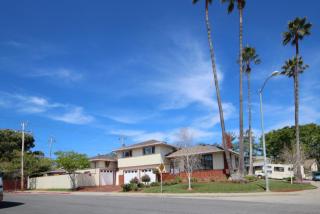 821 Monterey Ave, Capitola, CA 95010-2343