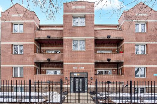 2132 Evergreen Ave, Chicago IL 60622-3068 exterior