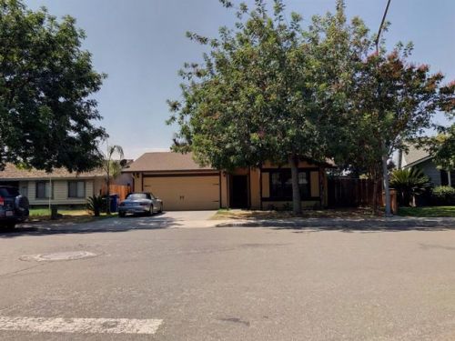 1185 Countryside Dr, Turlock, CA 95380-6539