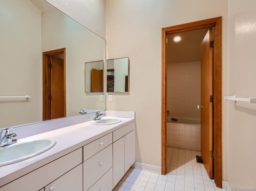 7312 Is Cir, Boulder CO 80301-3906 exterior