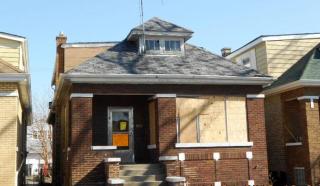 5735 Saint Louis Ave, Chicago, IL 60659-4405