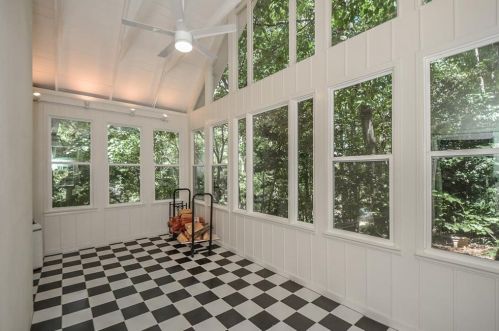 1685 Brandon Hall Dr, Atlanta GA 30350-3704 exterior