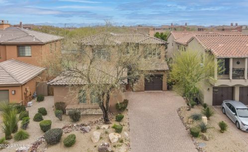 3931 Crst Ln, Phoenix AZ 85027-1602 exterior