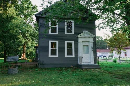 252 Main St, Meriden CT 06451-3859 exterior