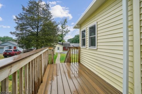 351 Belvidere Ave, Washington NJ  07882-1001 exterior