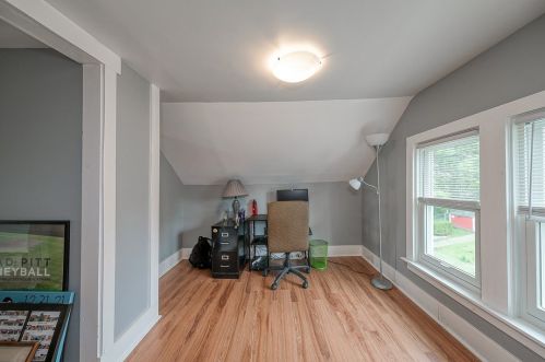 5107 Interboro Ave, Pittsburgh PA  15207-2327 exterior