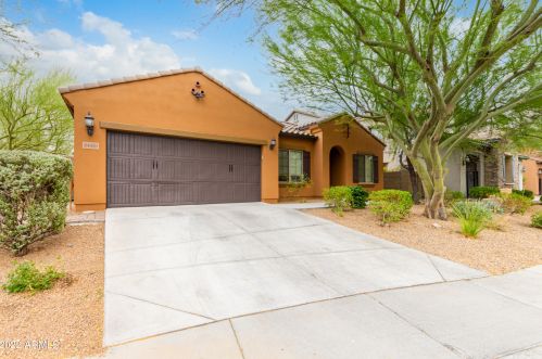 21441 39th Way, Phoenix AZ  85050-4904 exterior