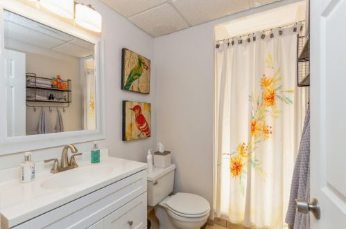 594 Kassel Ln, Chaska MN 55318-1496 exterior