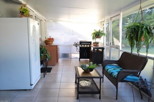 4633 31 Ave, Naples FL 34116-8225 exterior