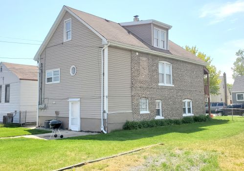 6219 Nagle Ave, Chicago IL 60638-4207 exterior
