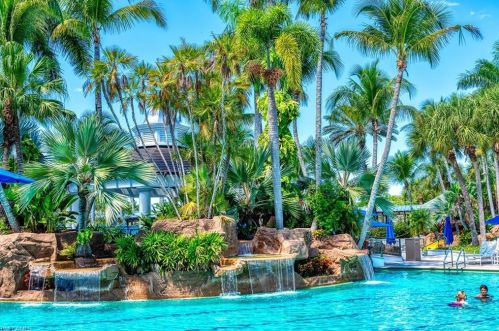 9123 Cherry Oaks Ln, Naples FL 34114-0858 exterior