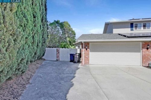 1381 Mossy Ct, Concord, CA 94521-3626