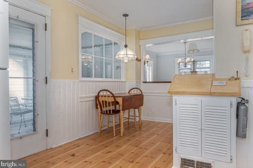 456 Gladstone Ave, Tavistock NJ 08033-4005 exterior