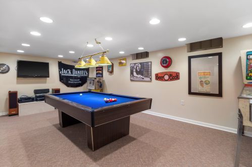 5305 Rose St, Milwaukee WI 53223-3036 exterior