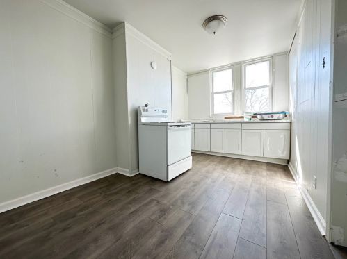 1906 Brownsville Rd, Pittsburgh PA 15210-4204 exterior