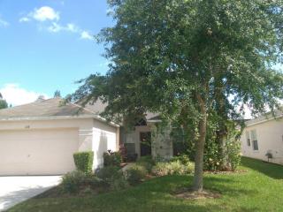 1418 Appleton Pl, Zephyrhills, FL 33543-6839
