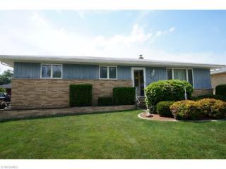 6426 Goebel Dr, Cleveland, OH 44134-4223