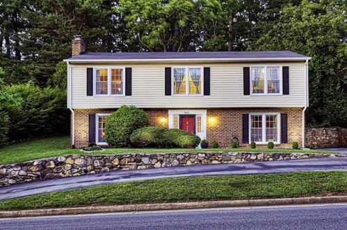 5834 Merriman Rd, Roanoke, VA 24018-6612