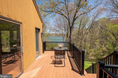 2230 Deerfield Dr, Media PA 19063-1834 exterior