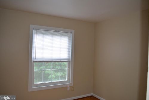 8902 16th St, Silver Spring MD 20910-2231 exterior