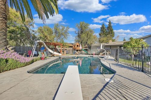 2588 Locust St, Sutter CA 95982-2539 exterior