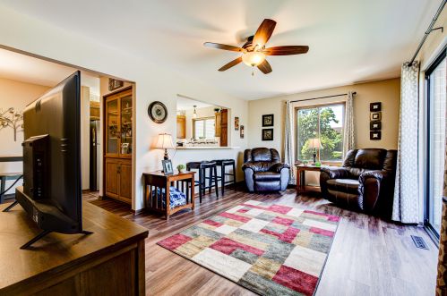 3801 College Ave, Milwaukee WI  53221-4540 exterior