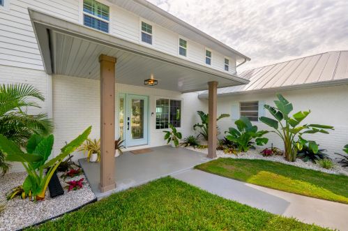 1234 Indian River Dr, Fort Pierce FL  34950-5417 exterior