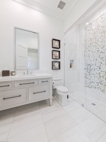 185 Cajeput Dr, Naples FL 34108-2611 exterior