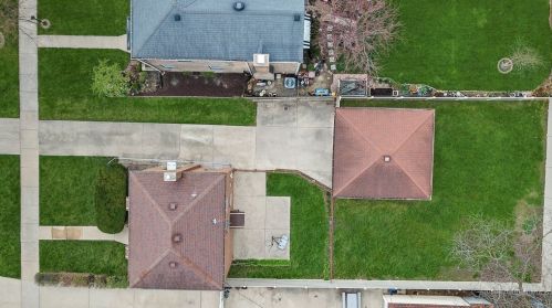 2418 16 Ave, Broadview IL 60155-4015 exterior