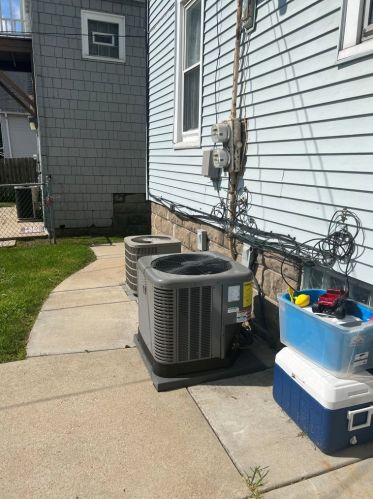 1640 28, Milwaukee WI 53215-1936 exterior