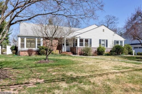 1132 Prospect St, Westfield NJ 07090-4237 exterior