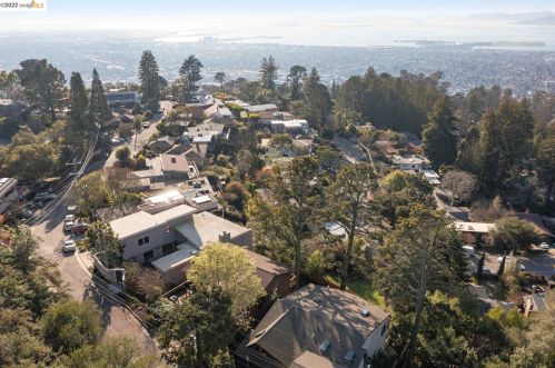 1404 Smt Rd, Berkeley CA 94708-2215 exterior