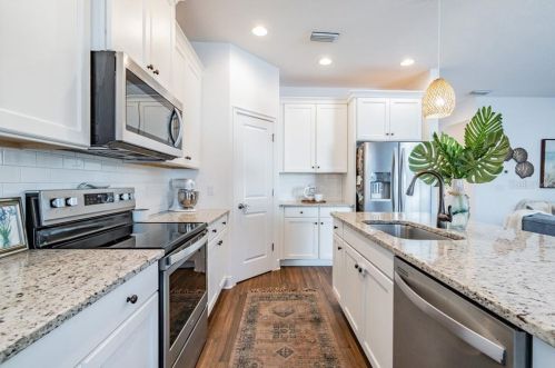 3031 Meadow St, Tampa FL 33611-5519 exterior