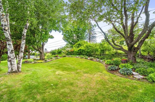 1515 Fern Ave, Duluth MN 55805-1133 exterior