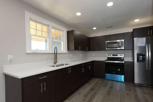 1103 Colonial Rd, Fort Pierce FL 34950-5025 exterior