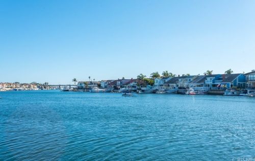 4134 Galapagos Way, Oxnard CA 93035-1432 exterior