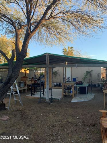 2561 Nebraska St, Tucson AZ 85757-9533 exterior