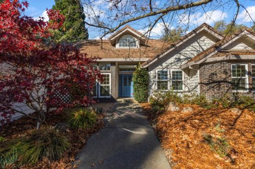 1487 Sutter Creek Dr, Folsom, CA 95762-4062