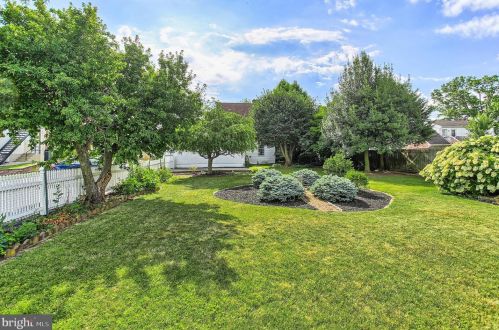 822 Broadway, Hanover PA  17331-2015 exterior