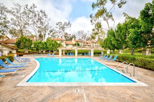 803 Creekside Dr, Fullerton CA 92833-2176 exterior