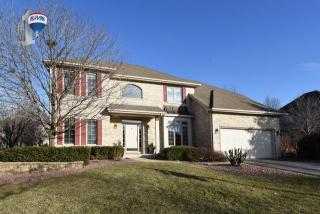 2316 Beauport Dr, Naperville, IL 60564-8451