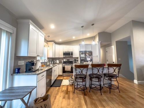 62 Progress St, Lincoln RI  02865-3001 exterior