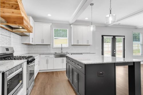 4268 Floyd Rd, Austell GA 30106-1517 exterior