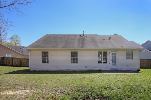 305 Emerald Grn Ct, Atlanta GA 30349-8423 exterior