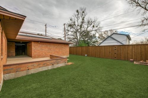 9930 Cloister Dr, Dallas TX 75228-3617 exterior