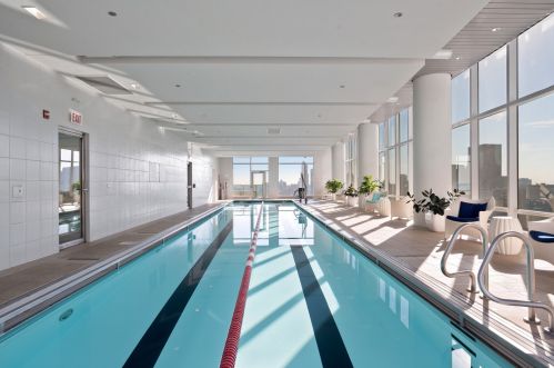 340 Randolph St, Chicago IL  60601-7618 exterior