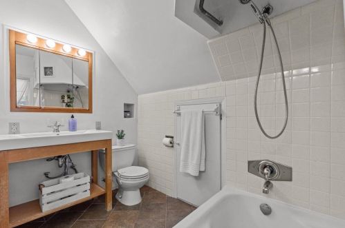 4156 97, Milwaukee WI 53222-1417 exterior