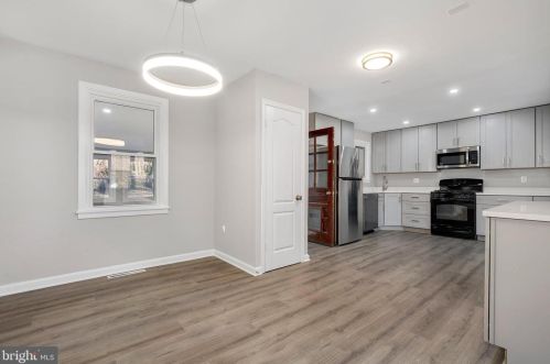 1805 Crawford Dr, Rockville MD 20851-1711 exterior